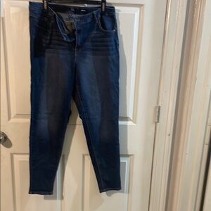 Stylish Dark Blue Skinny Jeans for Women